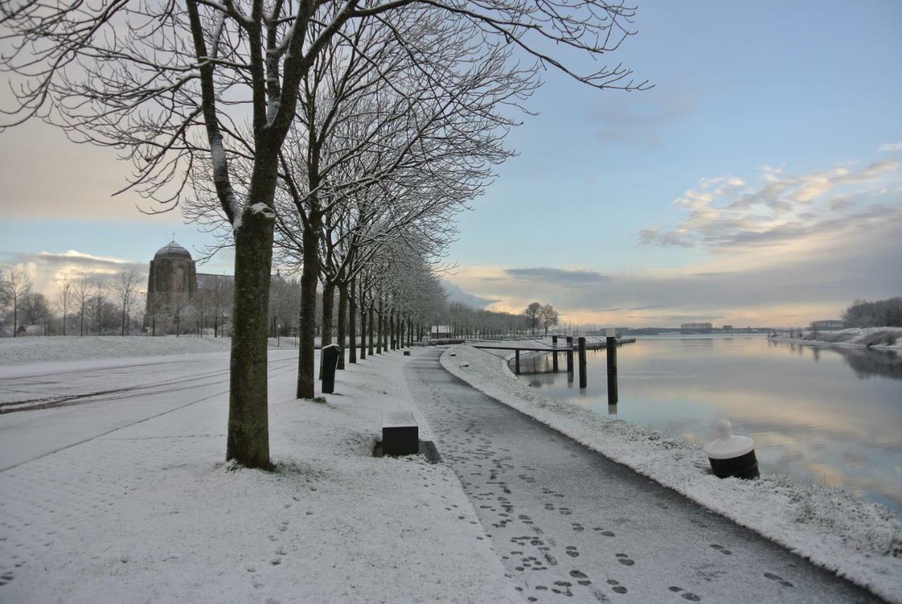 B&B Veers Buuten Veere Bagian luar foto